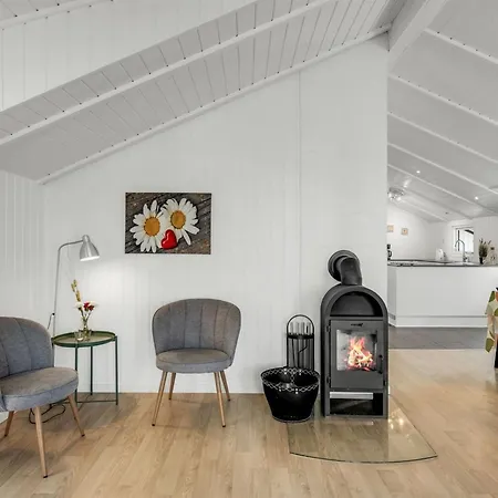 Teofilka - 2-5km From The Sea By Interhome Holiday home Blavand